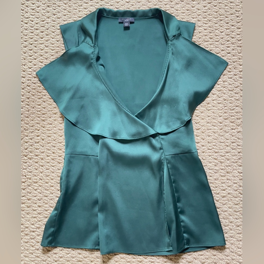 Elegant Green Sleeveless Blouse